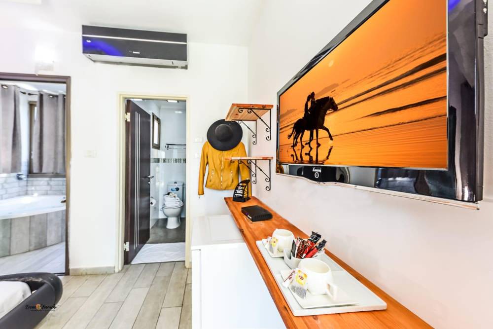 56406 גלריה כללית של הסוויטות, אחוזת נופים-מתחם סוויטות, וילה  בטבריה וילות - Vila 4 U