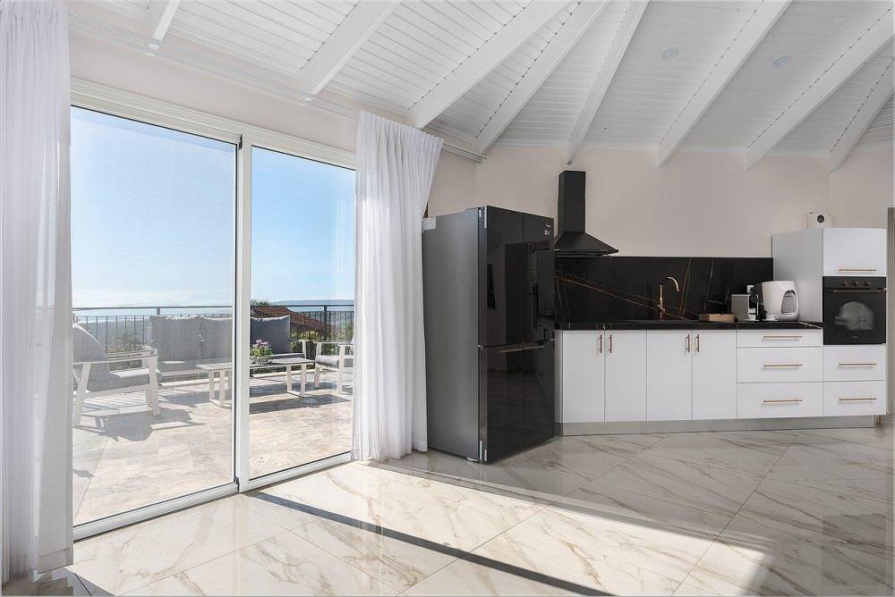 סלון ופינת אוכל וילה מילגרוס בוטיק, וילה מילגרוס בוטיק, וילה  בעין יעקב וילות - Vila 4 U