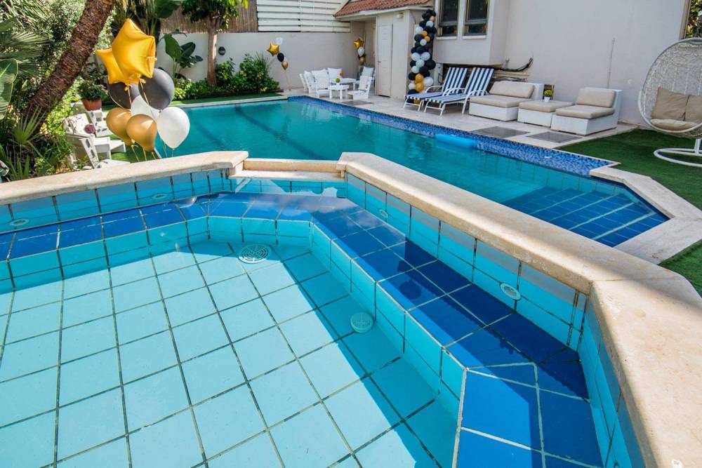 60330 גלריה כללית, וילה רויאל פול Royal pool, וילה  בחדרה וילות - Vila 4 U