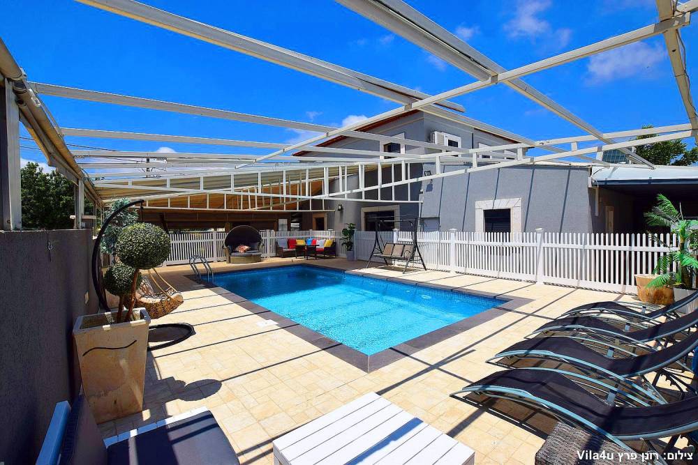 60886 מתחם חיצוני, אחוזת ליזט, וילה  בחוסן וילות - Vila 4 U