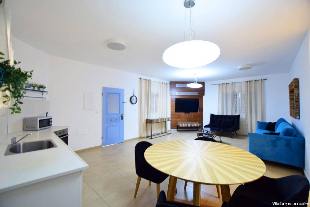 61788 מתחם פנימי, וילה גלי, וילה  בשדות מיכה וילות - Vila 4 U