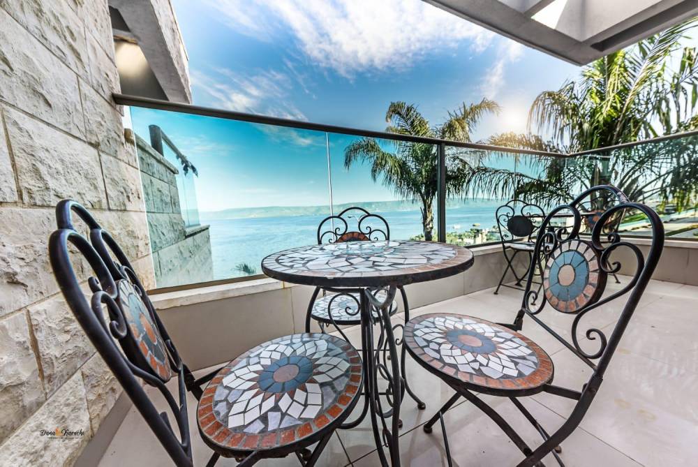 62172 לובי המתחם וקבלת אורחים, אחוזת נופים-מתחם סוויטות, וילה  בטבריה וילות - Vila 4 U