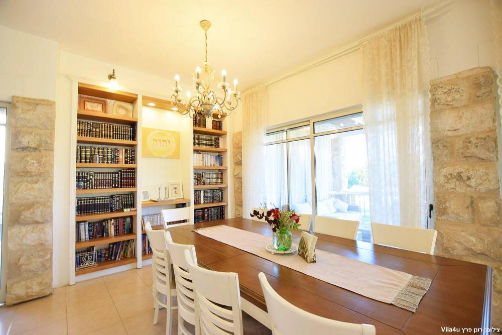 62523 פנים הוילה, אחוזת שירה, וילה  בבר יוחאי וילות - Vila 4 U