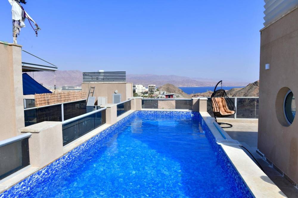 62860 מתחם הבריכה והגג, וילה משה רבנו, וילה  באילת וילות - Vila 4 U