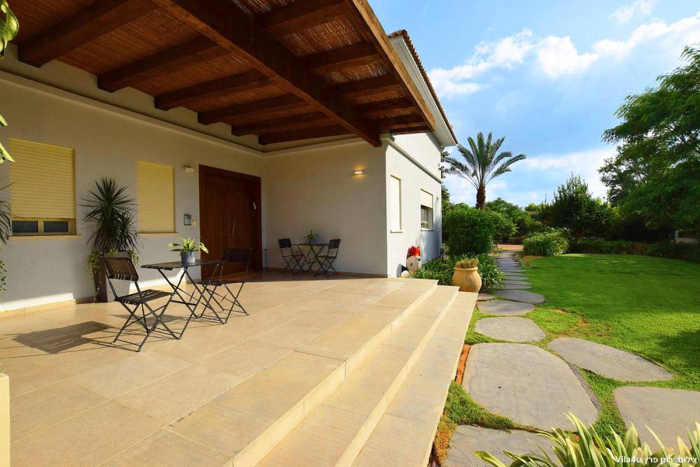 64033 המתחם החיצוני, הבית בלימן, וילה  בלימן וילות - Vila 4 U