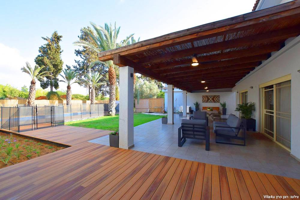 64034 המתחם החיצוני, הבית בלימן, וילה  בלימן וילות - Vila 4 U