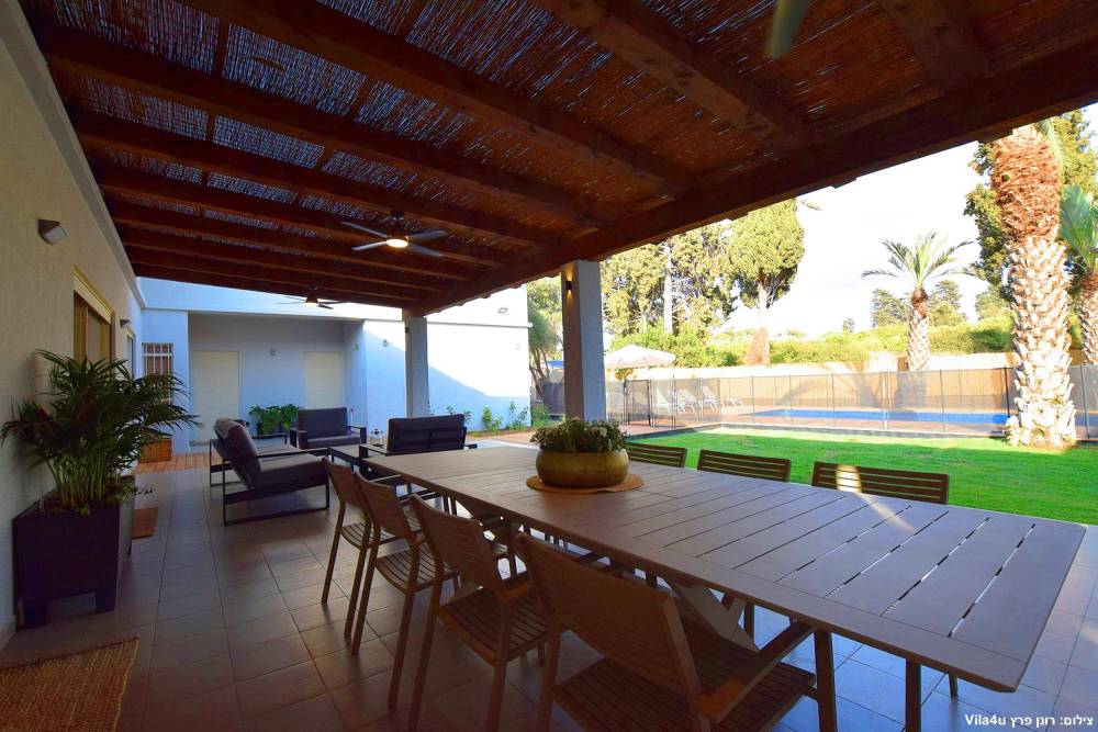 64037 המתחם החיצוני, הבית בלימן, וילה  בלימן וילות - Vila 4 U