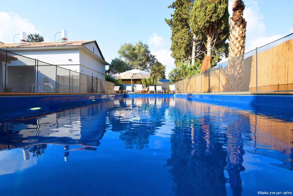 64042 המתחם החיצוני, הבית בלימן, וילה  בלימן וילות - Vila 4 U