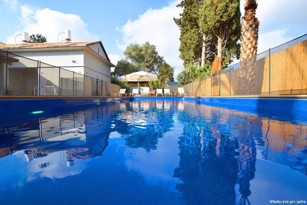 64043 המתחם החיצוני, הבית בלימן, וילה  בלימן וילות - Vila 4 U