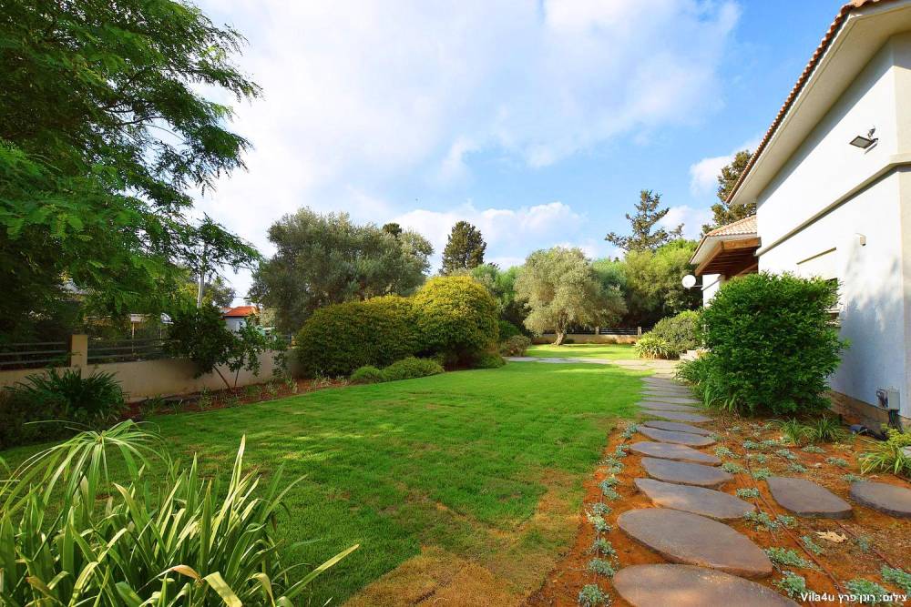 64052 המתחם החיצוני, הבית בלימן, וילה  בלימן וילות - Vila 4 U