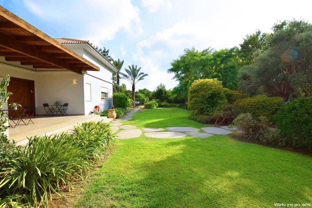 64055 המתחם החיצוני, הבית בלימן, וילה  בלימן וילות - Vila 4 U