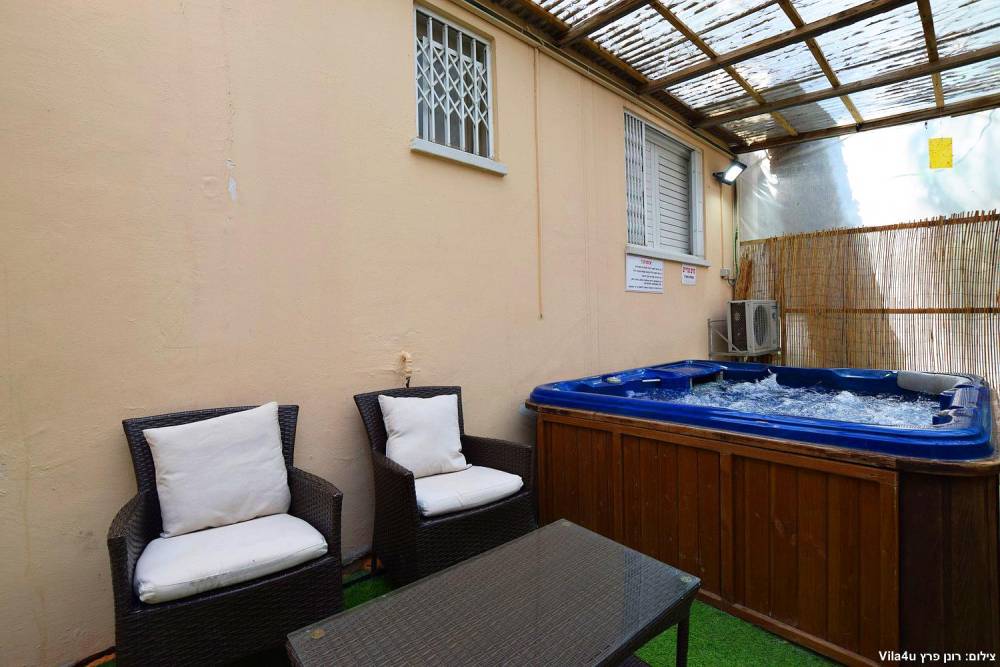 64547 מתחם חיצוני, וילה אמור, וילה  בעולש וילות - Vila 4 U