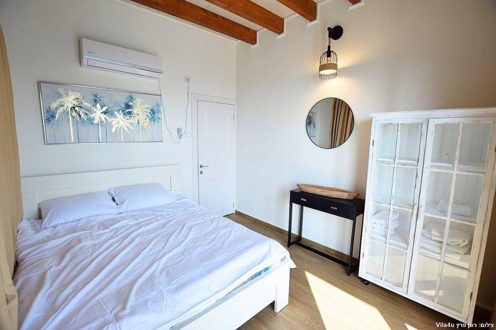 65244 פנים היחידות, אחוזת ראש ההר, וילה  בירכא וילות - Vila 4 U