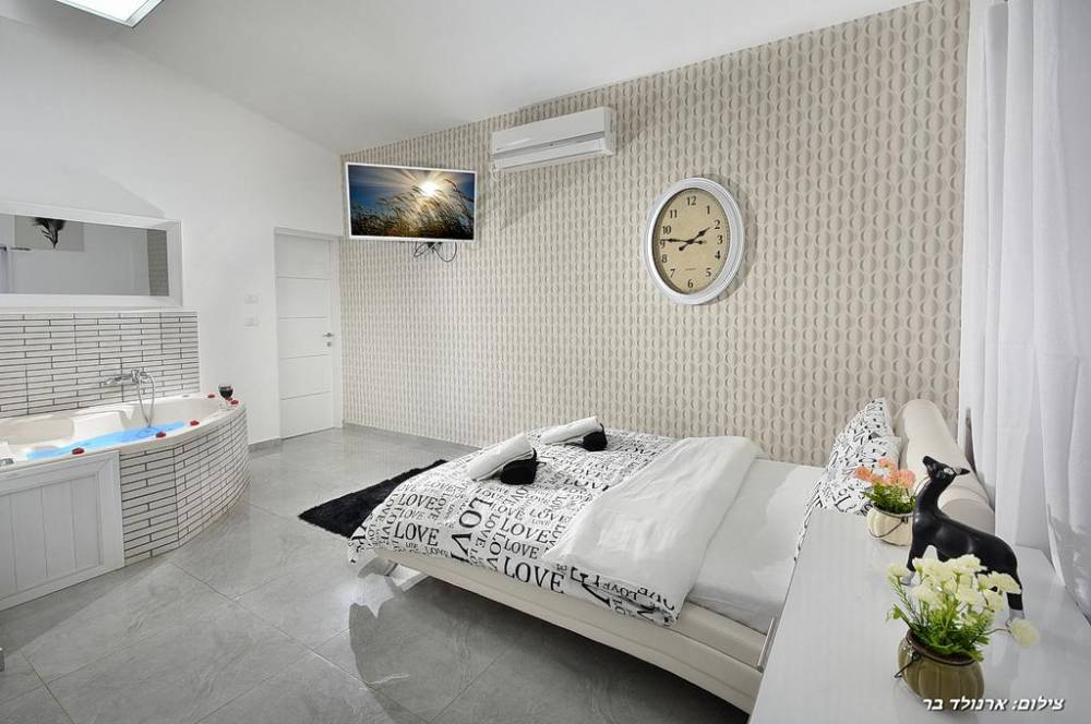 66847 הוילה, אגם בגליל, וילה  בעבדון וילות - Vila 4 U