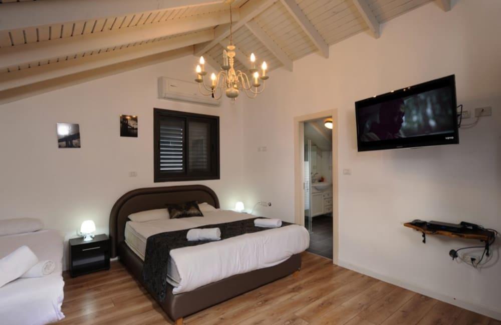 67045 כללית, רומי האוס, וילה  במושבה כנרת וילות - Vila 4 U