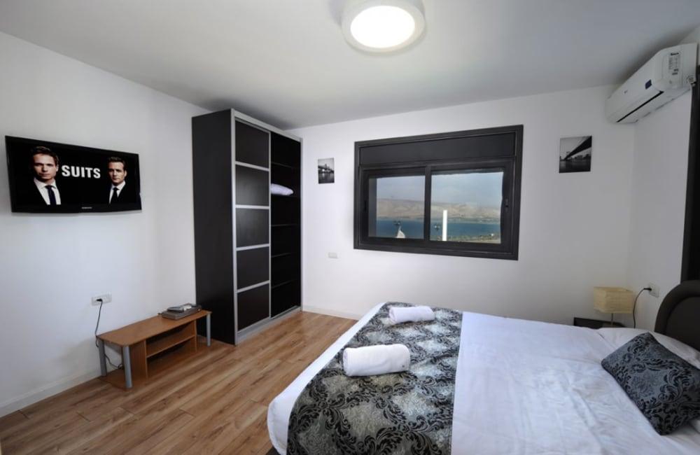 67049 כללית, רומי האוס, וילה  במושבה כנרת וילות - Vila 4 U