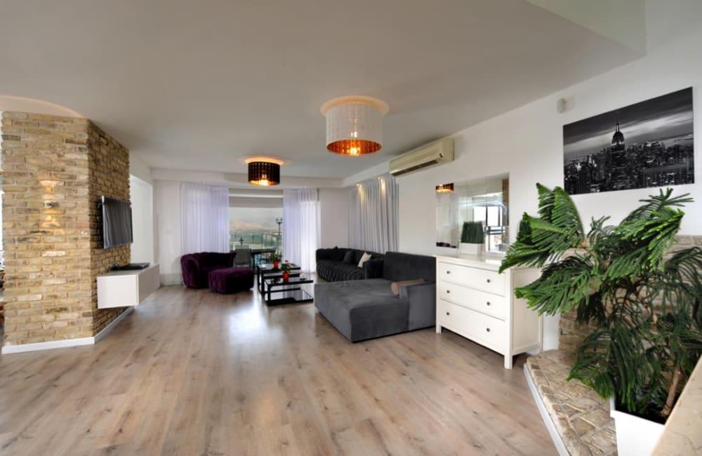 67136 מתחם פנימי, רומי האוס, וילה  במושבה כנרת וילות - Vila 4 U