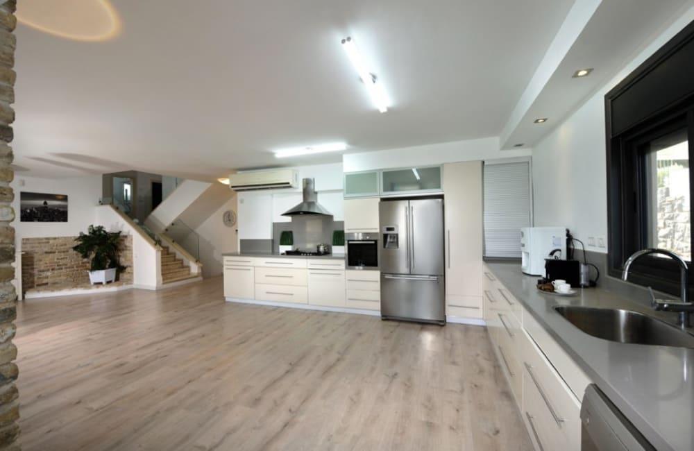 67139 מתחם פנימי, רומי האוס, וילה  במושבה כנרת וילות - Vila 4 U