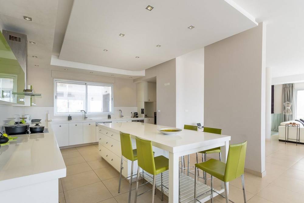 68095 פנים הוילה והחדרים, וילה תהילה על הים-סטיי פירסט קלאס, וילה  בנתניה וילות - Vila 4 U