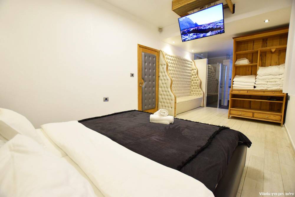 69525 מתחם פנימי, חלומות יוסף, וילה  באליפלט וילות - Vila 4 U