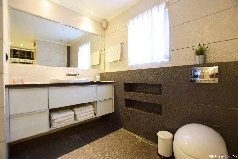 69538 מתחם פנימי, חלומות יוסף, וילה  באליפלט וילות - Vila 4 U