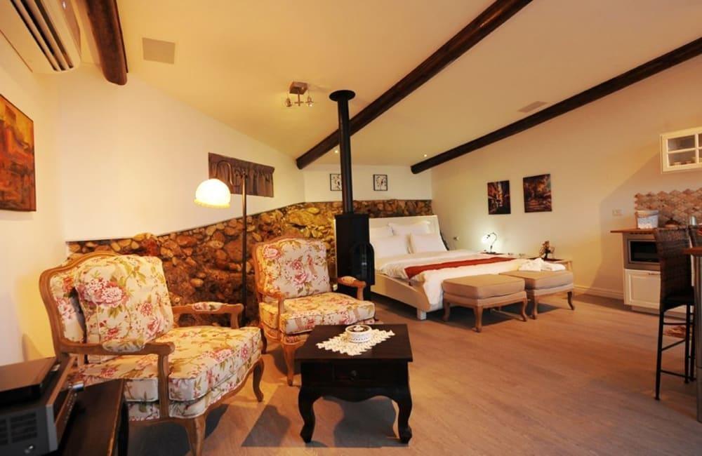 70871 פינסטרה למערב, וילה פינסטרה, וילה  במנות וילות - Vila 4 U