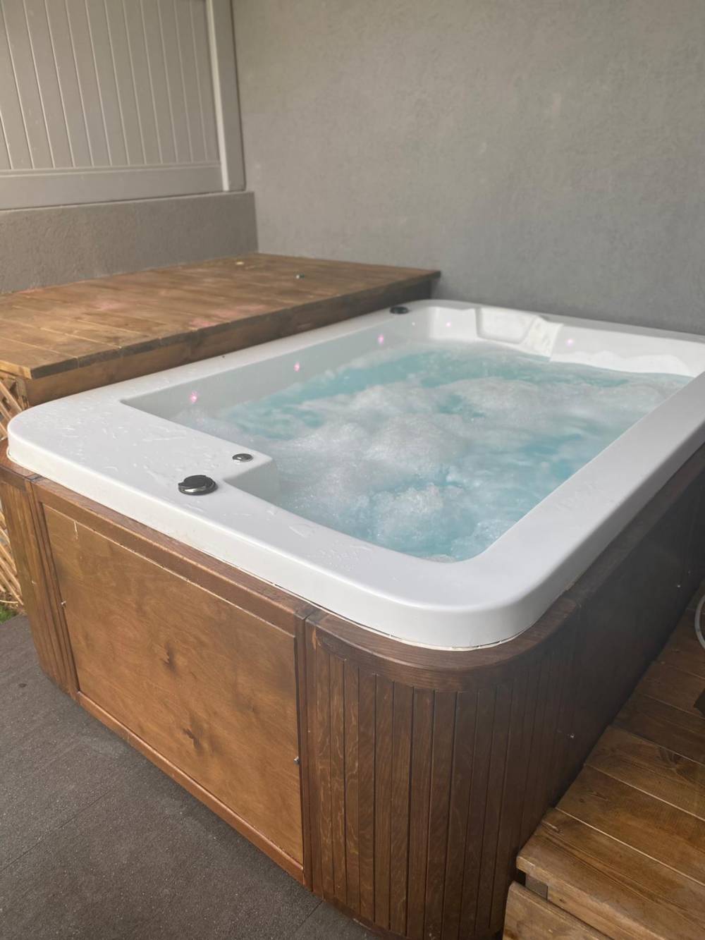 71303 המתחם החיצוני, אחוזת תהל-פוריה עילית, וילה  בפוריה כפר עבודה וילות - Vila 4 U