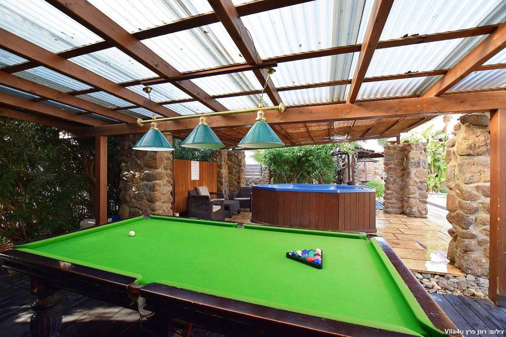 71456 מתחם חיצוני ובריכה, אחוזת הנסיכה, וילה  במשמר הירדן וילות - Vila 4 U