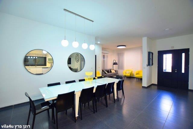 סלון פנים הוילה והחדרים, וילה גספר, וילה  בפקיעין החדשה וילות - Vila 4 U