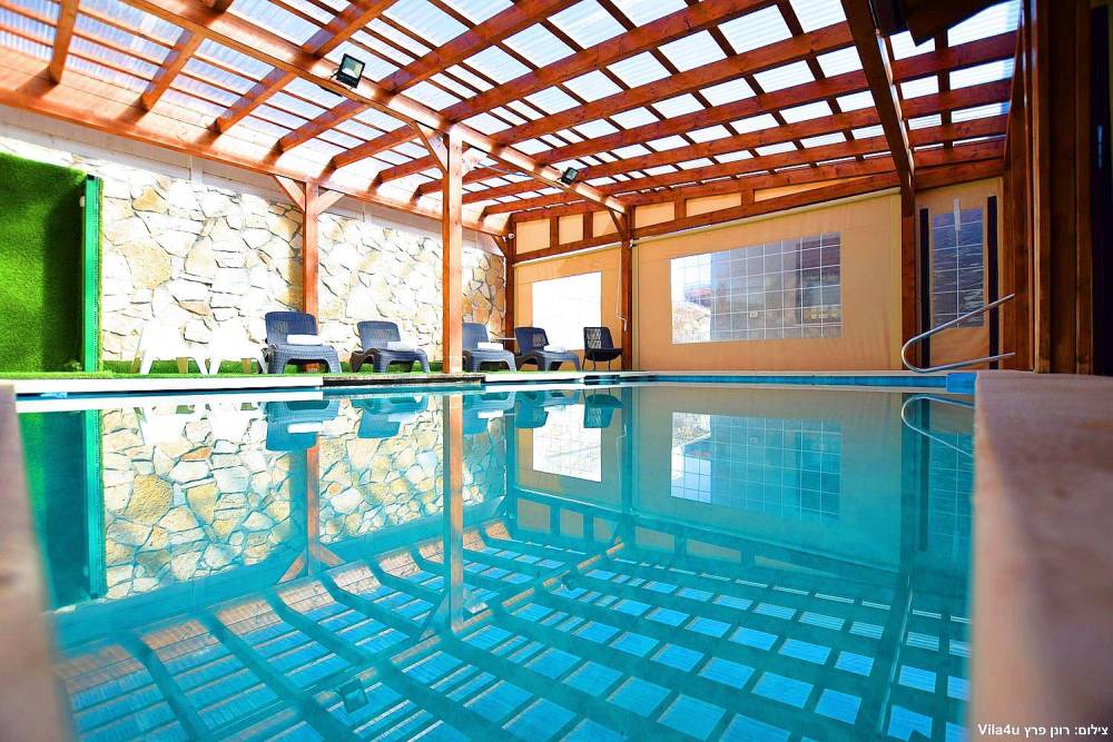 בריכה המתחם החיצוני, וילה גספר, וילה  בפקיעין החדשה וילות - Vila 4 U