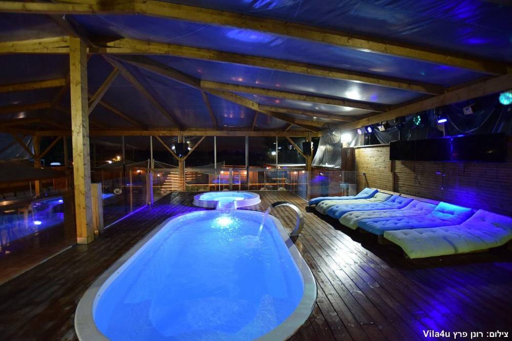 72056 המתחם בחורף, לופט סלפי, וילה  בראשון לציון וילות - Vila 4 U