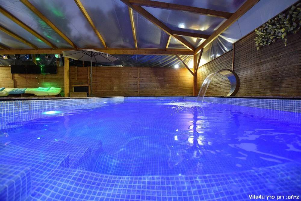 72059 המתחם בחורף, לופט סלפי, וילה  בראשון לציון וילות - Vila 4 U