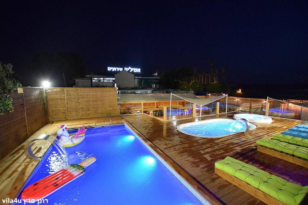 72177 גלריה כללית, לופט סלפי, וילה  בראשון לציון וילות - Vila 4 U