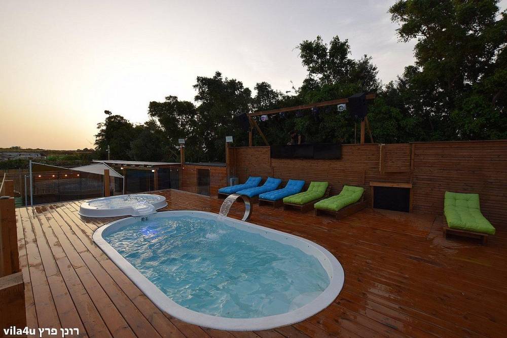 72193 גלריה כללית, לופט סלפי, וילה  בראשון לציון וילות - Vila 4 U