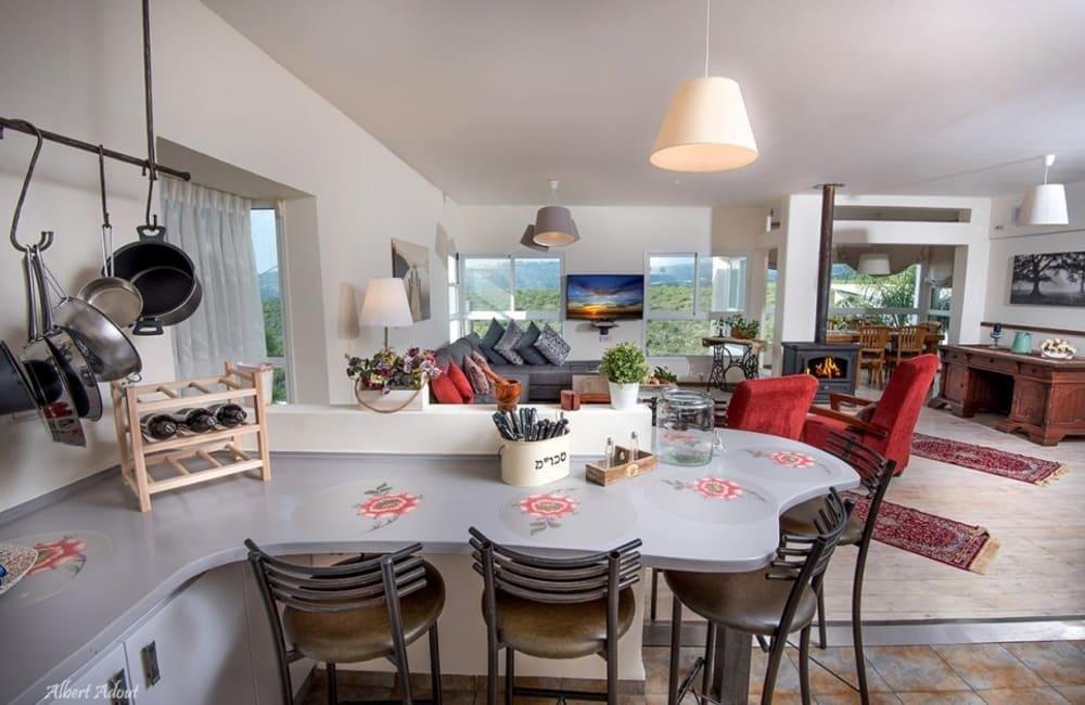 73323 גלרית כללית, וילה פינסטרה, וילה  במנות וילות - Vila 4 U