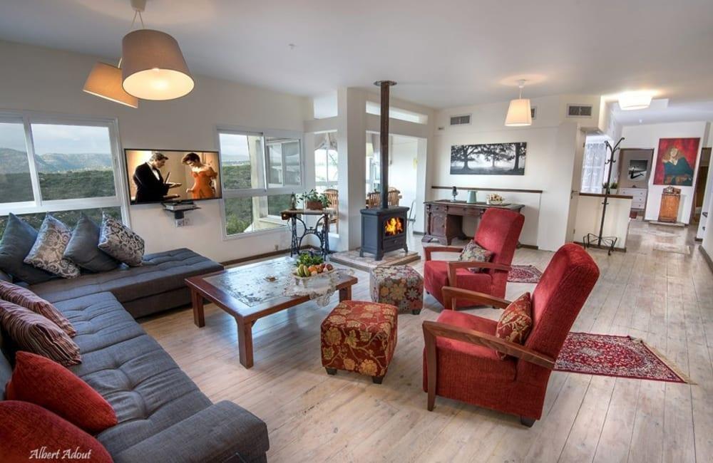 73327 גלרית כללית, וילה פינסטרה, וילה  במנות וילות - Vila 4 U