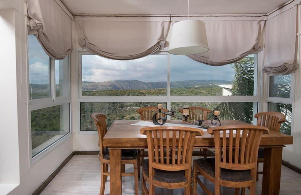 73328 גלרית כללית, וילה פינסטרה, וילה  במנות וילות - Vila 4 U