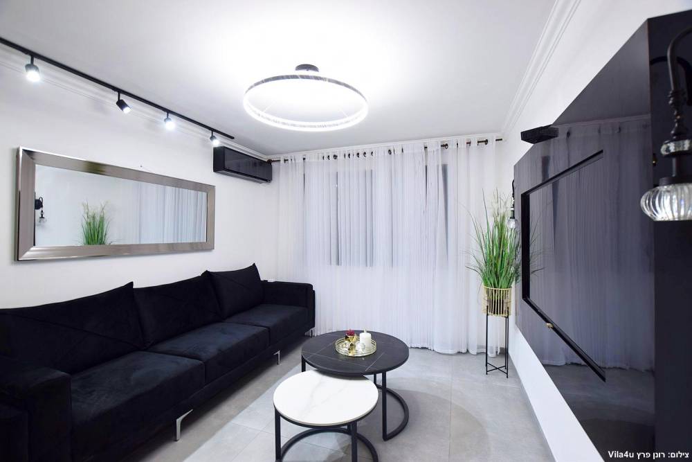 73454 פנים הוילה, אחוזת ליזט, וילה  בחוסן וילות - Vila 4 U