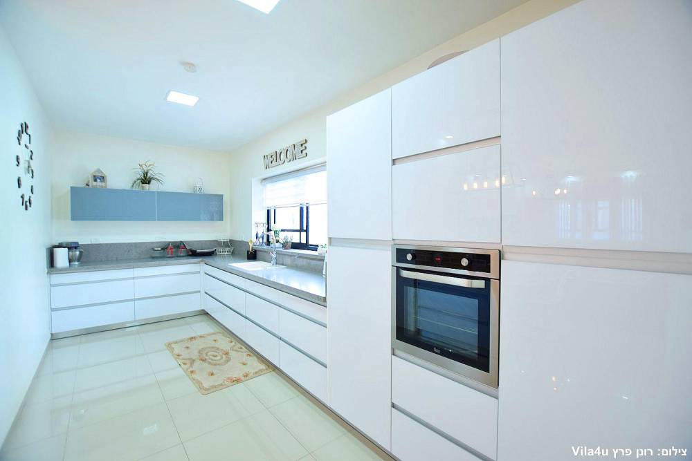 73456 פנים הוילה, אחוזת ליזט, וילה  בחוסן וילות - Vila 4 U