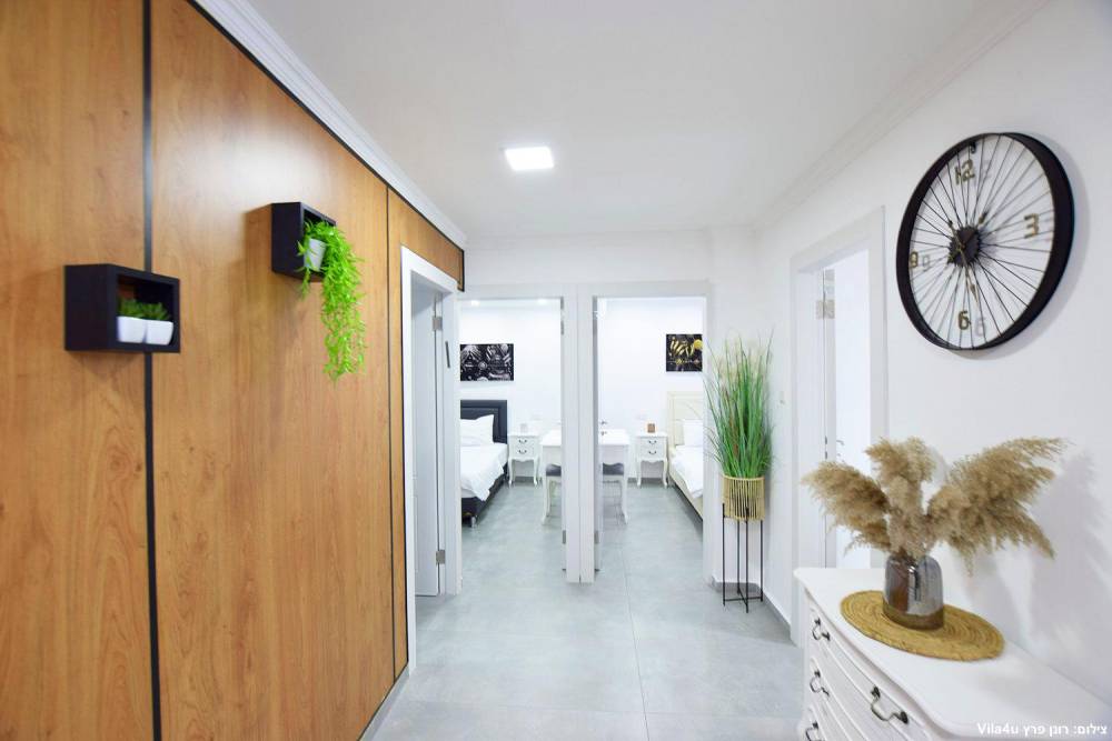 73464 פנים הוילה, אחוזת ליזט, וילה  בחוסן וילות - Vila 4 U