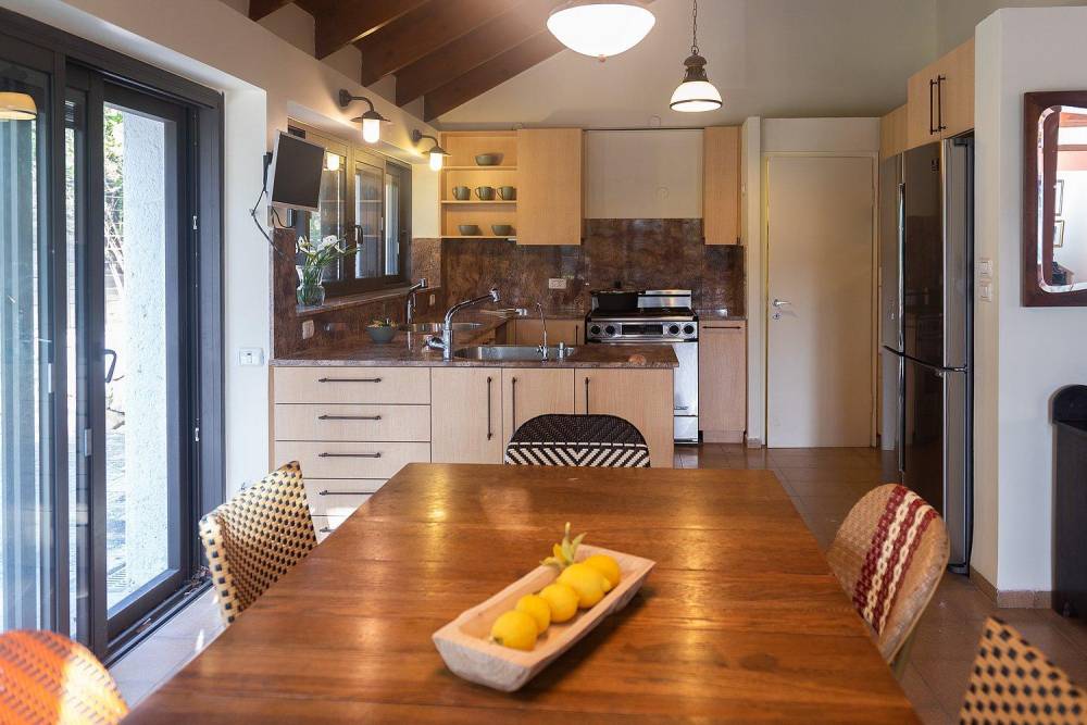 73957 גלריה כללית, וילה בית זית, וילה  בבית זית וילות - Vila 4 U