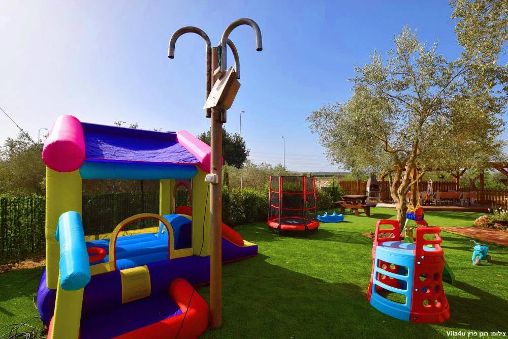 74773 מתחם חיצוני, וילה מונפורט, וילה  במעיליא וילות - Vila 4 U