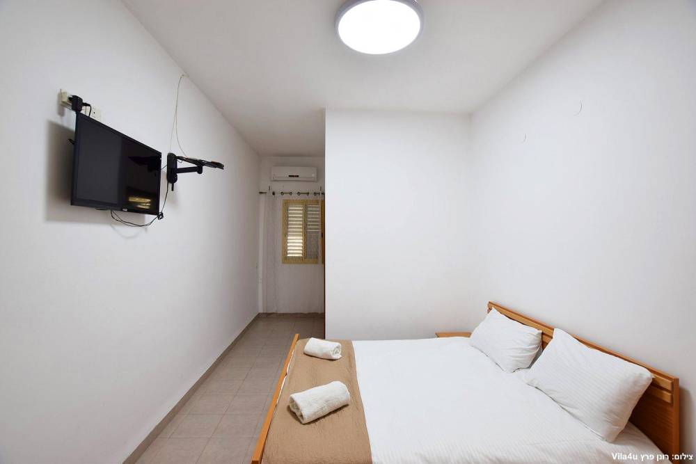 74781 מתחם פנימי, וילה מונפורט, וילה  במעיליא וילות - Vila 4 U