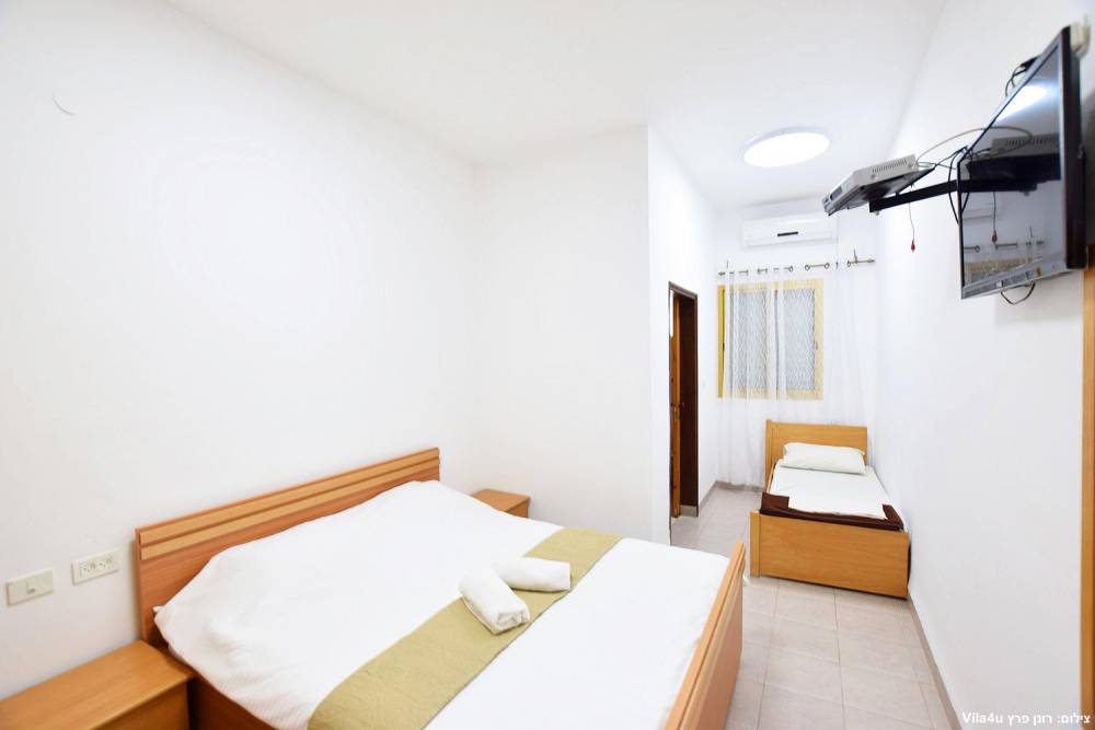 74782 מתחם פנימי, וילה מונפורט, וילה  במעיליא וילות - Vila 4 U