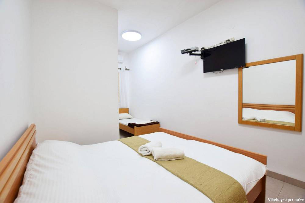 74784 מתחם פנימי, וילה מונפורט, וילה  במעיליא וילות - Vila 4 U