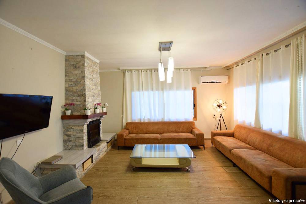 75240 פנים הוילה, שיר לכנרת, וילה  ביבנאל וילות - Vila 4 U