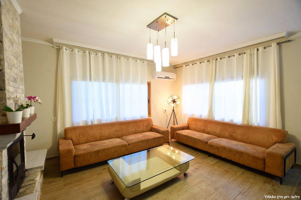 75241 פנים הוילה, שיר לכנרת, וילה  ביבנאל וילות - Vila 4 U