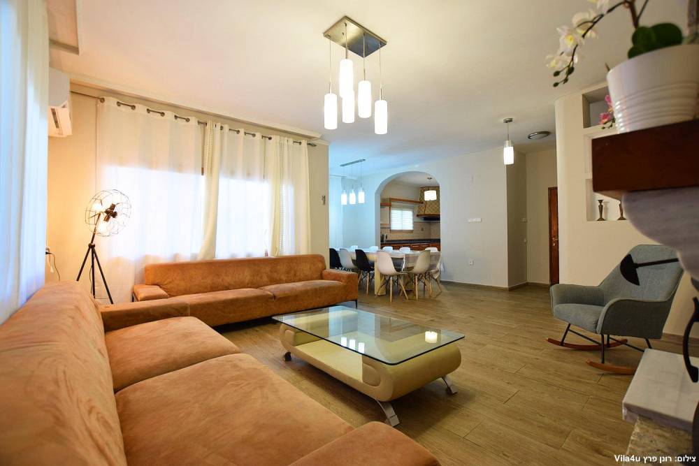 75242 פנים הוילה, שיר לכנרת, וילה  ביבנאל וילות - Vila 4 U