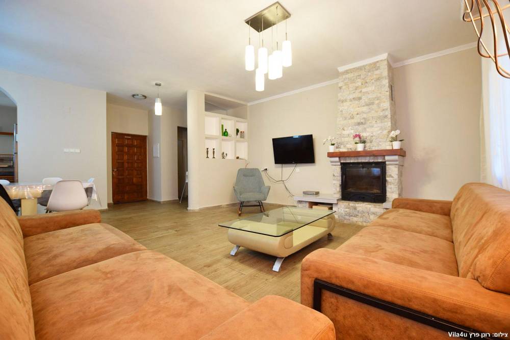 75243 פנים הוילה, שיר לכנרת, וילה  ביבנאל וילות - Vila 4 U