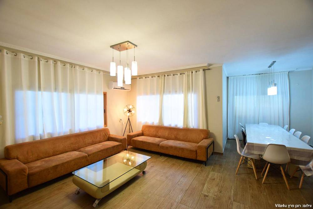 75246 פנים הוילה, שיר לכנרת, וילה  ביבנאל וילות - Vila 4 U